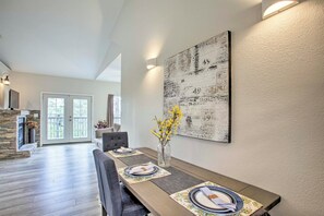 Apartment (1 Bedroom) | Interior