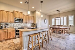 House (3 Bedrooms) | Interior