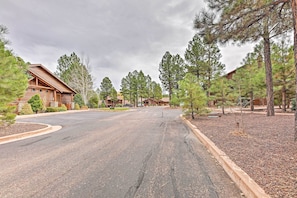 Apartment (3 Bedrooms) | Interior - < 1 Mi to Torreon Golf Club: Show Low Condo (Show Low)