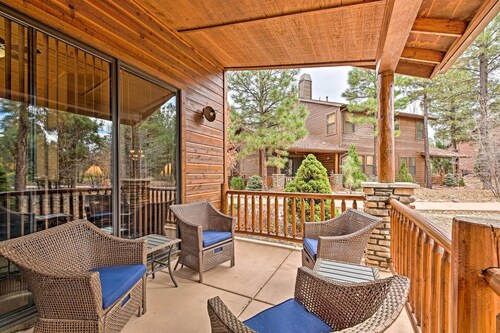 < 1 Mi to Torreon Golf Club: Show Low Condo