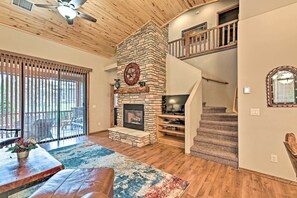 Apartment (3 Bedrooms) | Interior - < 1 Mi to Torreon Golf Club: Show Low Condo (Show Low)