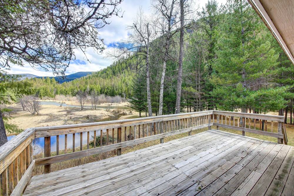 Angler's Dream Remote Escape on Bull River! - Trout Creek, MT