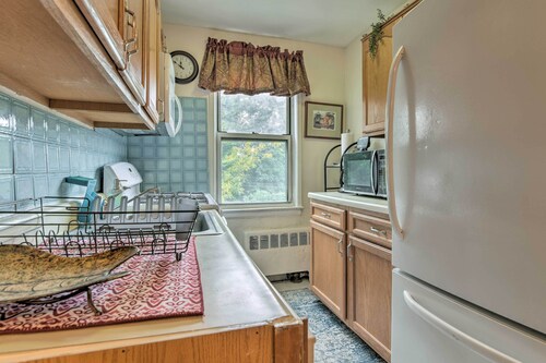 Quaint Yonkers Condo - 1 Block to Hudson River!
