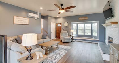 Chic Ste Genevieve Home w/ Nice Interior Amenities