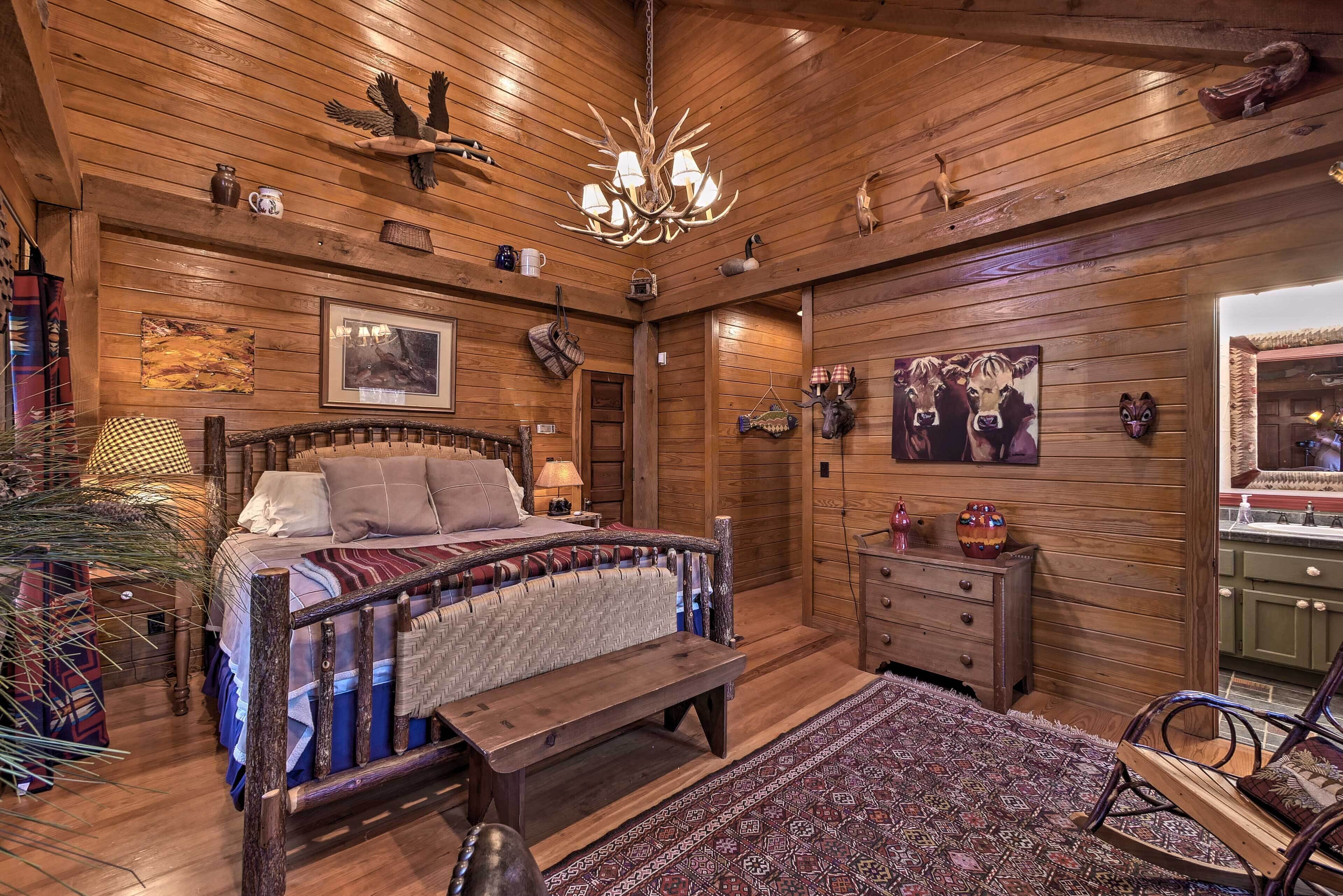 House (4 Bedrooms) | Interior