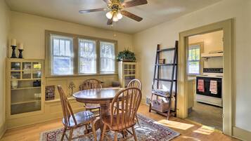 Rumah (2 Bedrooms) | Interior