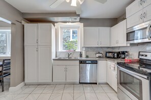 House (4 Bedrooms) | Interior - 8 Mi to Liberty Bell! Spacious & Charming Home (Upper Darby)