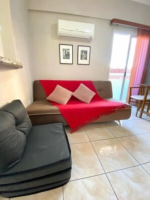 50-inch Smart TV with cable channels, TV