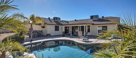 House (4 Bedrooms) | Front of property