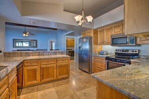 House (4 Bedrooms) | Interior - 3 Mi to Westgate: Desert Home w/ Hot Tub in Peoria (Peoria)