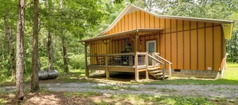 3 Mi to Little River Canyon: Scenic Alabama Cabin
