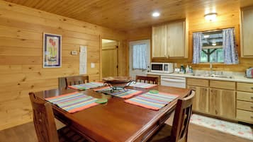 Rumah (2 Bedrooms) | Interior