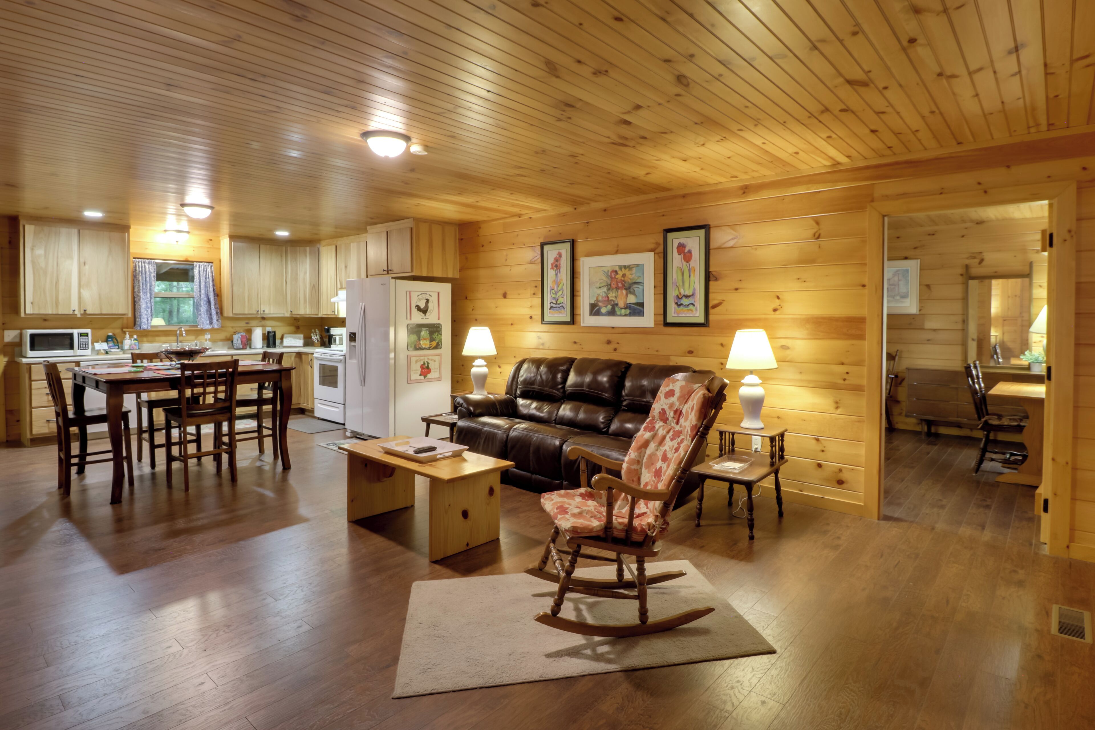 House (2 Bedrooms) | Interior