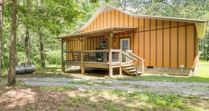 3 Mi to Little River Canyon: Scenic Alabama Cabin