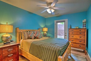 Apartment (3 Bedrooms) | Interior - Modern Moab Townhome With Shared Pool & Hot Tub! (Moab)