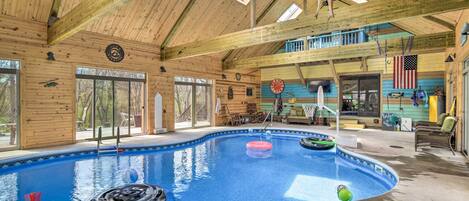 Ferienhaus (4 Bedrooms) | Pool | Innenpool, Außenpool