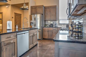 Interior - Upscale Moab Home w/ Red Rock Views & Hot Tub (Moab)