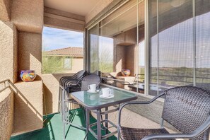 Apartment (3 Bedrooms) | Interior - Oro Valley Condo - Nearby Golf & Hiking! (Oro Valley)