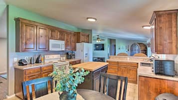 House (3 Bedrooms) | Bahagian dalam