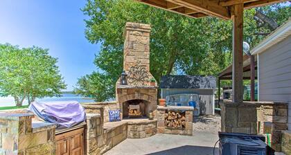 Lakefront Retreat w/ Pier, Bar Hut & Fireplace!