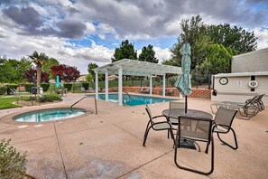 Pool - St. George Townhome w/ Patio - Near Natl Parks (St. George)