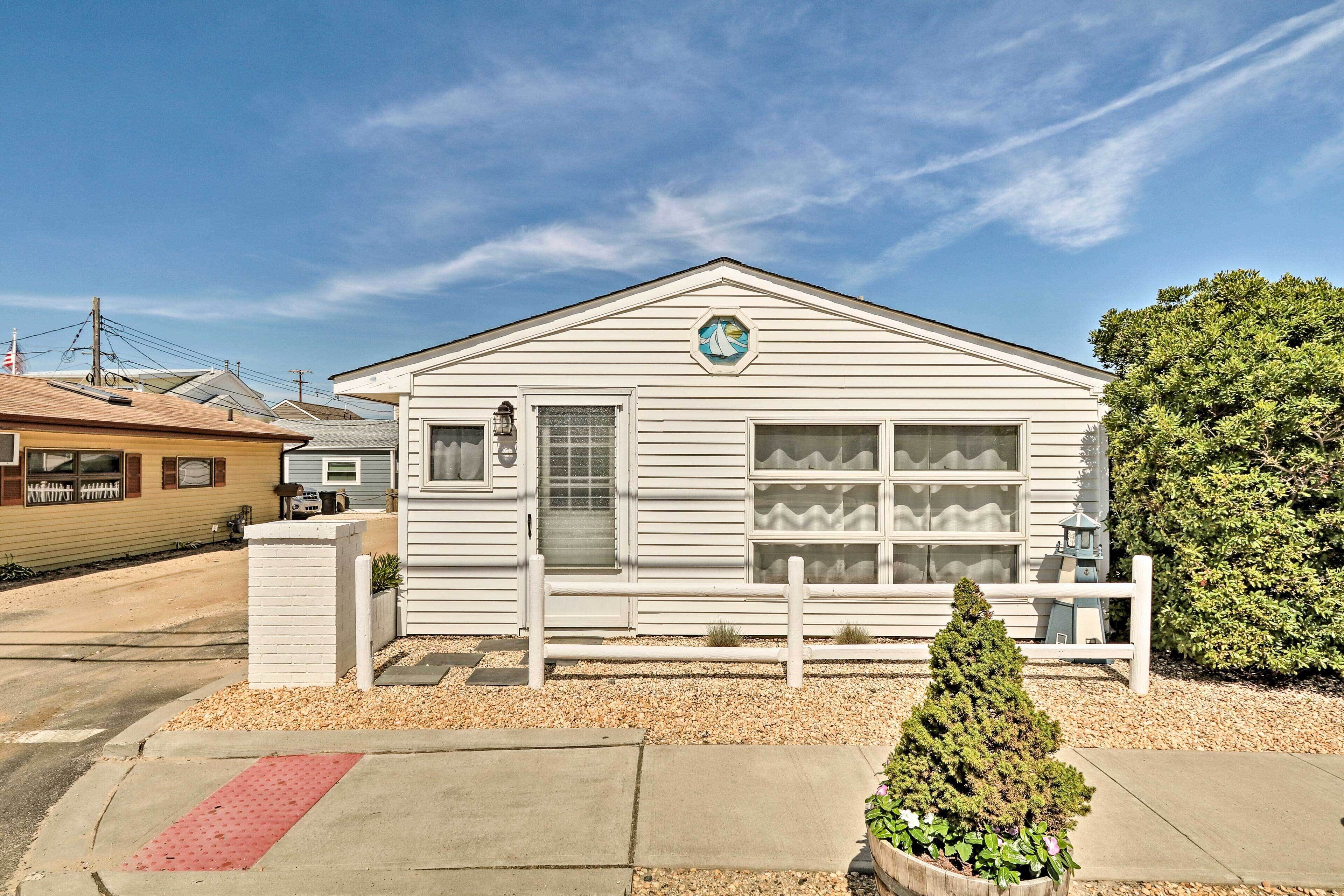 Cottage (2 Bedrooms) | Front of property