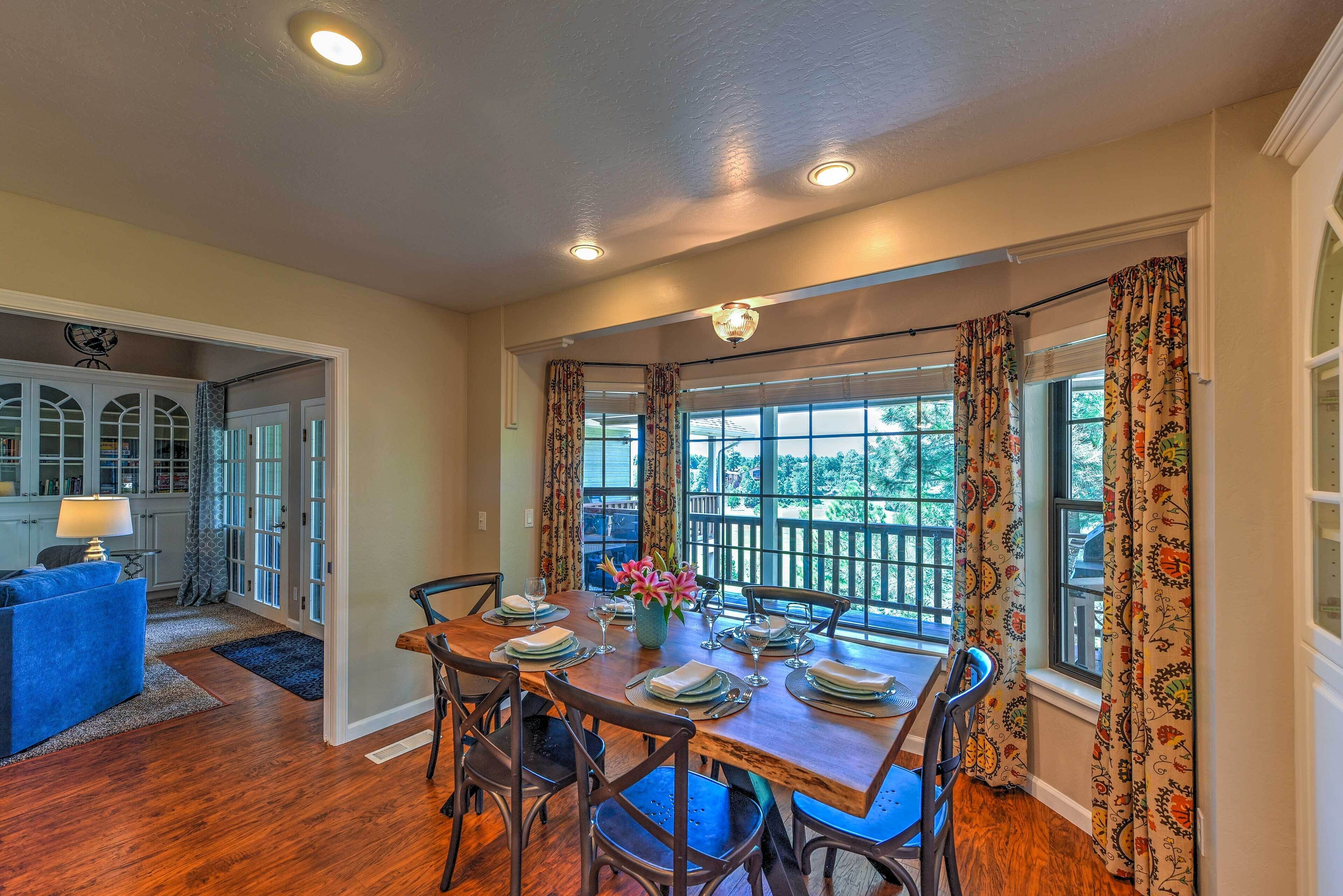 House (4 Bedrooms) | Interior