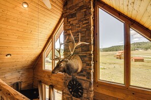Interior - Cozy Family Cabin: Game Room, Near National Parks! (Duck Creek Village)