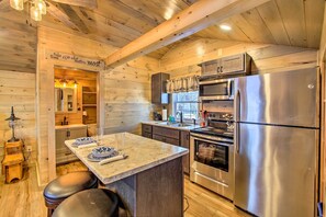 Apartment (0 Bedroom) | Interior