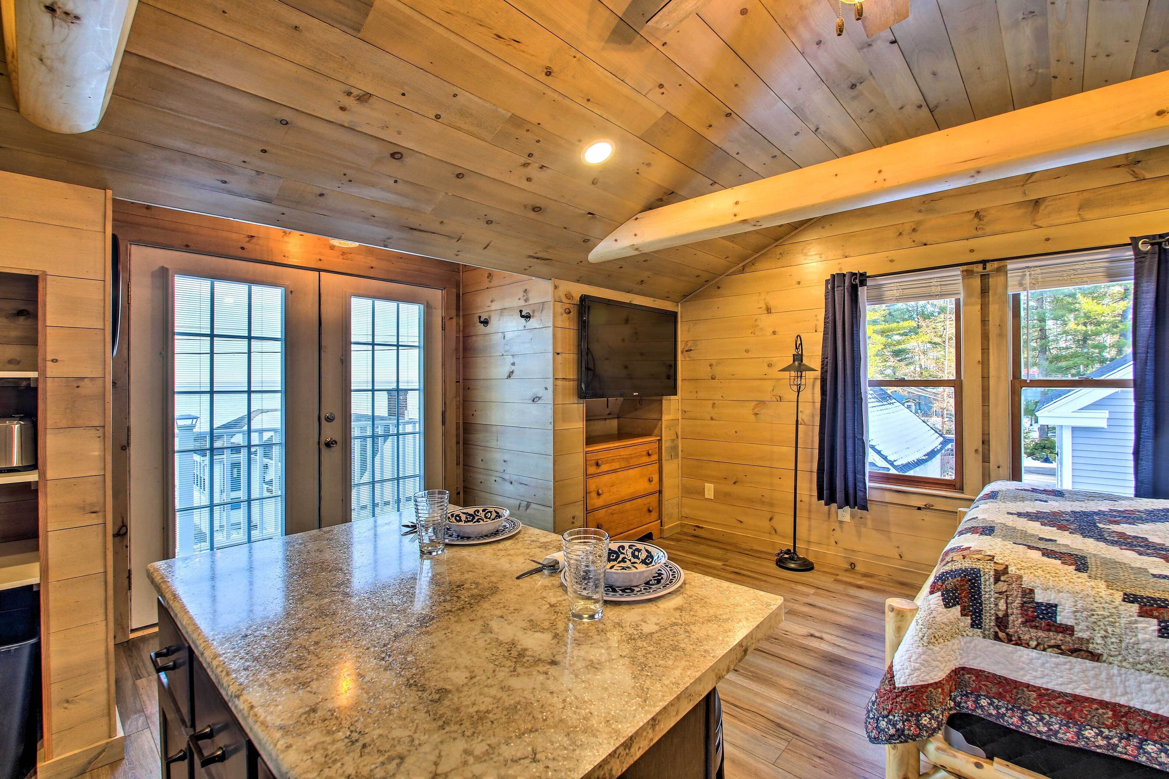 Apartment (0 Bedroom) | Interior