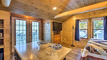 Apartment (0 Bedroom) | Interior