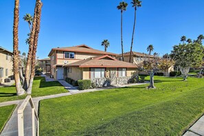 Exterior - Palm Desert Resort-style Living: Dog Friendly (Palm Desert)