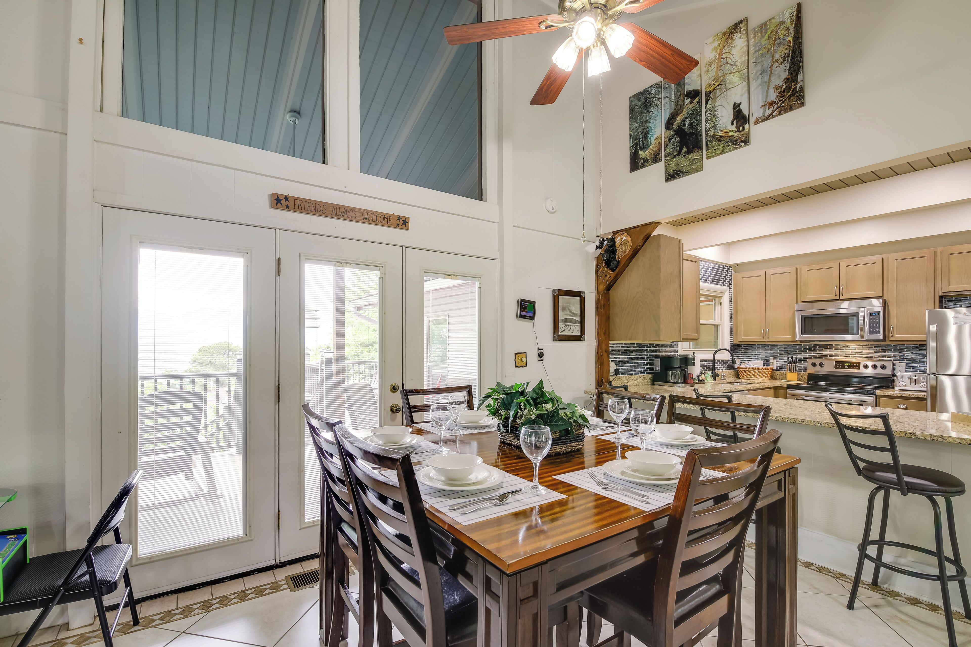 House (3 Bedrooms) | Interior