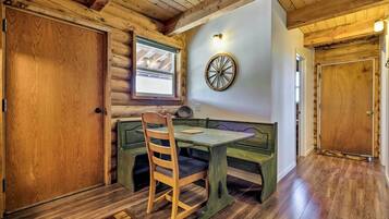 Rumah (2 Bedrooms) | Interior