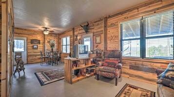 House (1 Bedroom) | Interior