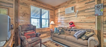 'sardis Serenity' 1 BR Clayton Cabin w/ Lake View