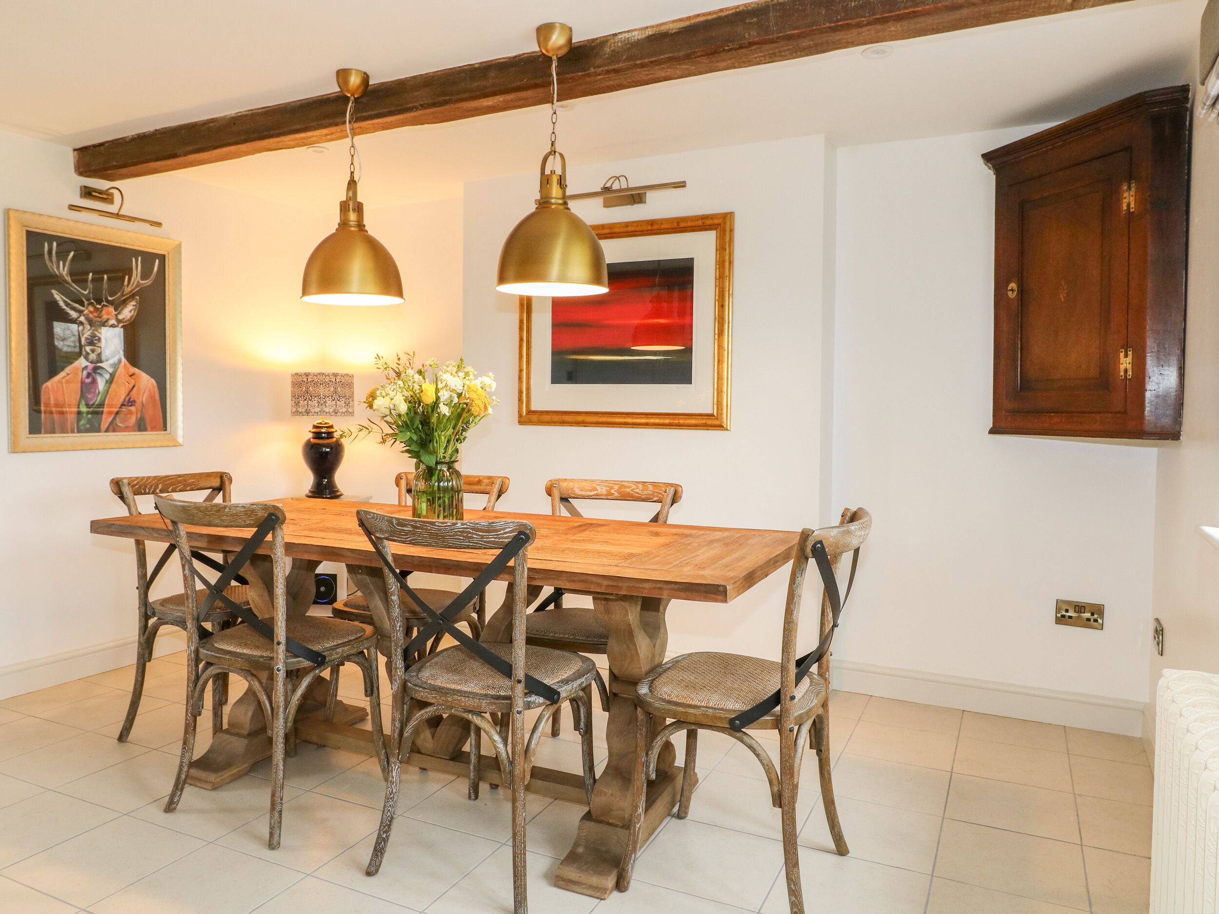 Cottage | Interior