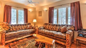 Rumah (2 Bedrooms) | Interior