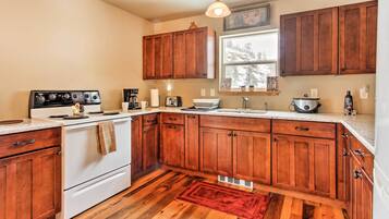 Rumah (2 Bedrooms) | Interior