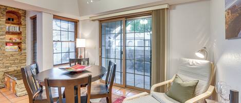 Apartment (2 Bedrooms) | Bahagian dalam