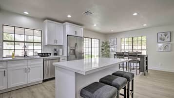 House (3 Bedrooms) | Bahagian dalam