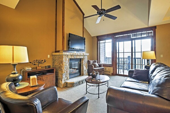 Apartment (2 Bedrooms) | Interior - Ski-in/ski-out Breckenridge Resort Condo at Peak 7 (Breckenridge)