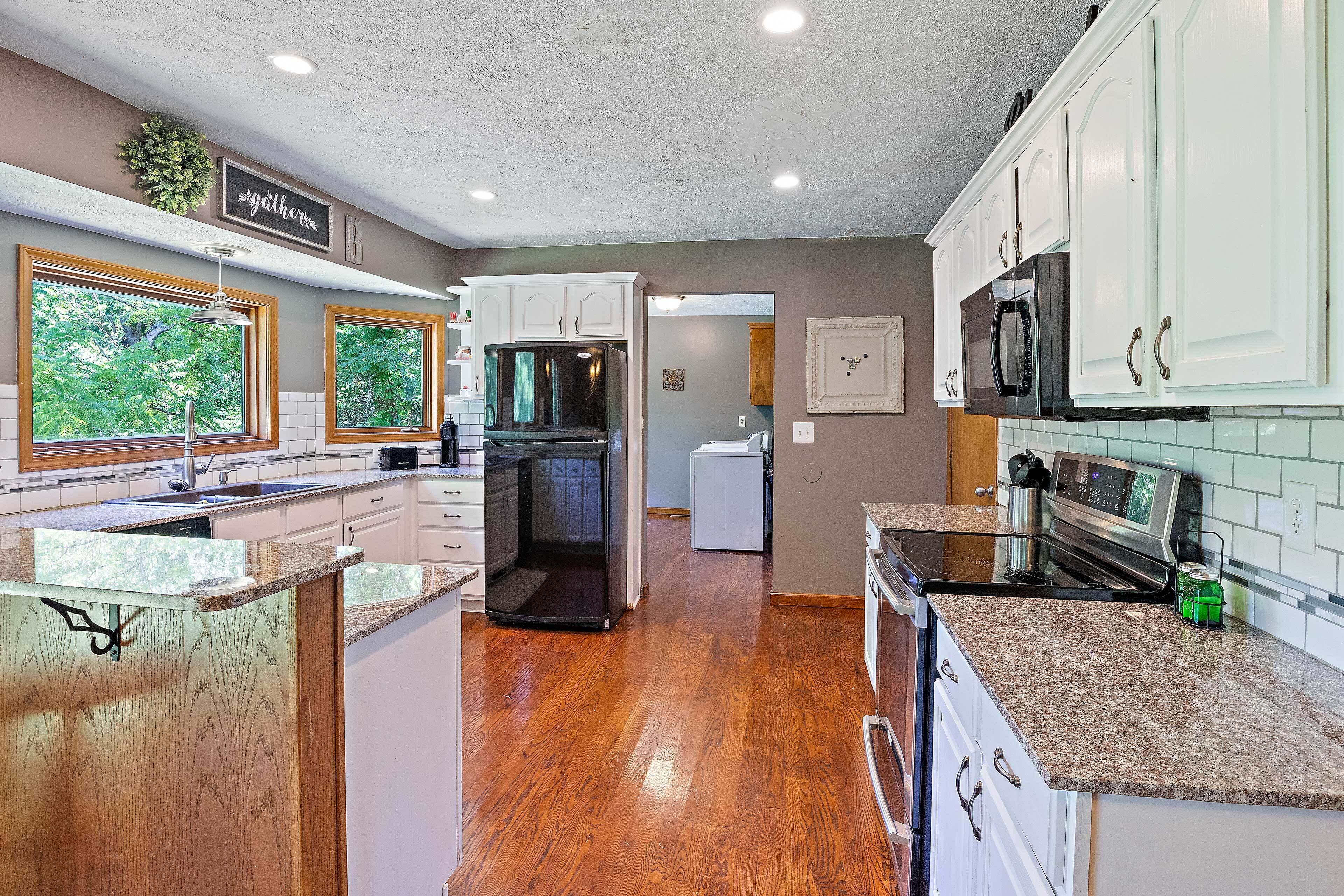 House (4 Bedrooms) | Interior