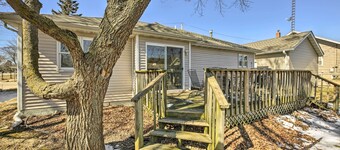 Twin Lakes Escape w/ Deck < 1 Mi to Beach!