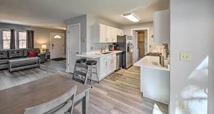 Twin Lakes Escape w/ Deck < 1 Mi to Beach!