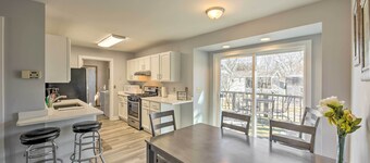 Twin Lakes Escape w/ Deck < 1 Mi to Beach!