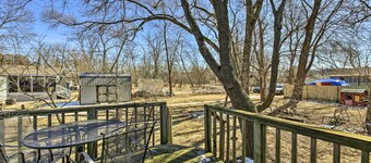 Twin Lakes Escape w/ Deck < 1 Mi to Beach!