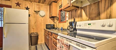 House (2 Bedrooms) | Interior