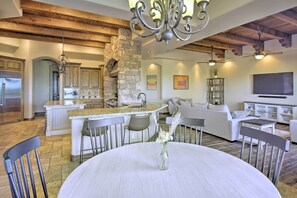 Villa (4 Bedrooms) | Interior