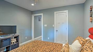 House (1 Bedroom) | Interior